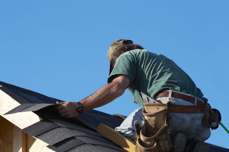 How To Choose And Hire Roofing Companies – Professional Roofing Companies