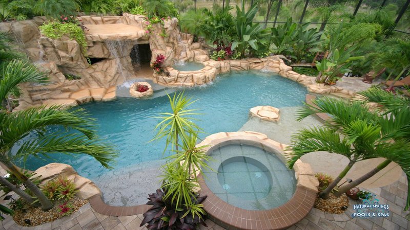 Tips for Constructing Custom Pools in Tampa