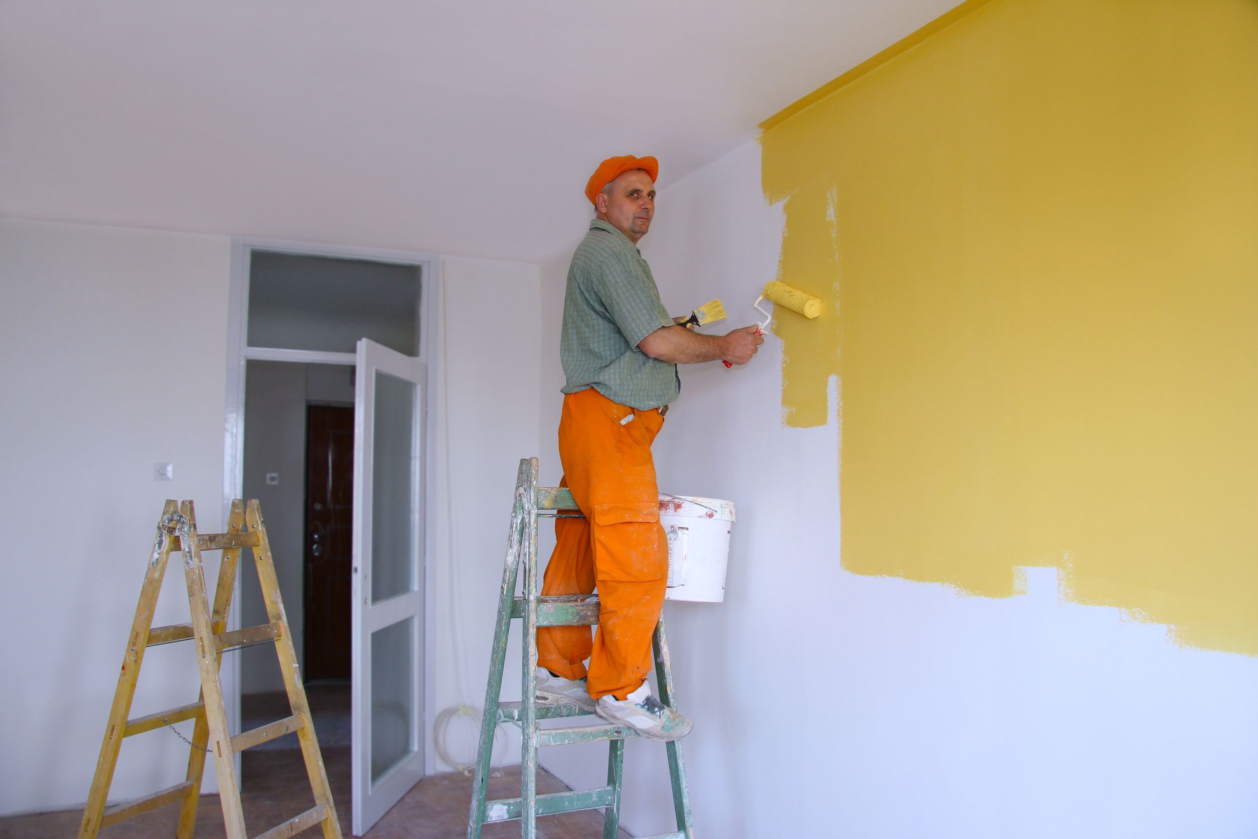 Hiring House Painting Services in Overland Park, KS.