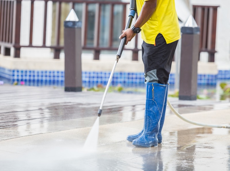 Restore Your Driveway and Deck by Consulting a Power Washing Expert Fenton MI
