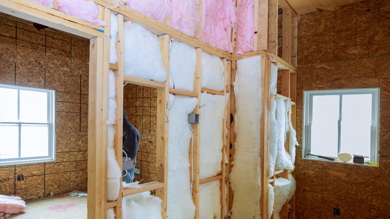 Key Benefits of Hiring an Insulation Contractor Near Madison WI, for Your Project