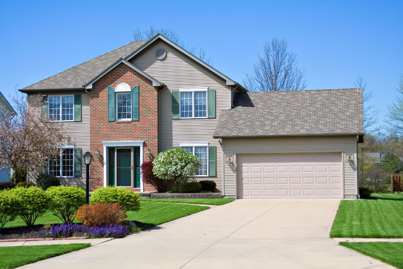What to Look for in Iowa Custom Home Builders (And Why the Wrong Choice Costs You More)